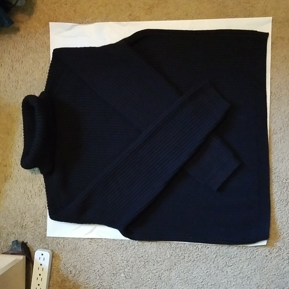 Jenni Kayne Cashmere Turtleneck Sweater Black Size Large/Medium Like New! HP🥳 - Picture 8 of 12